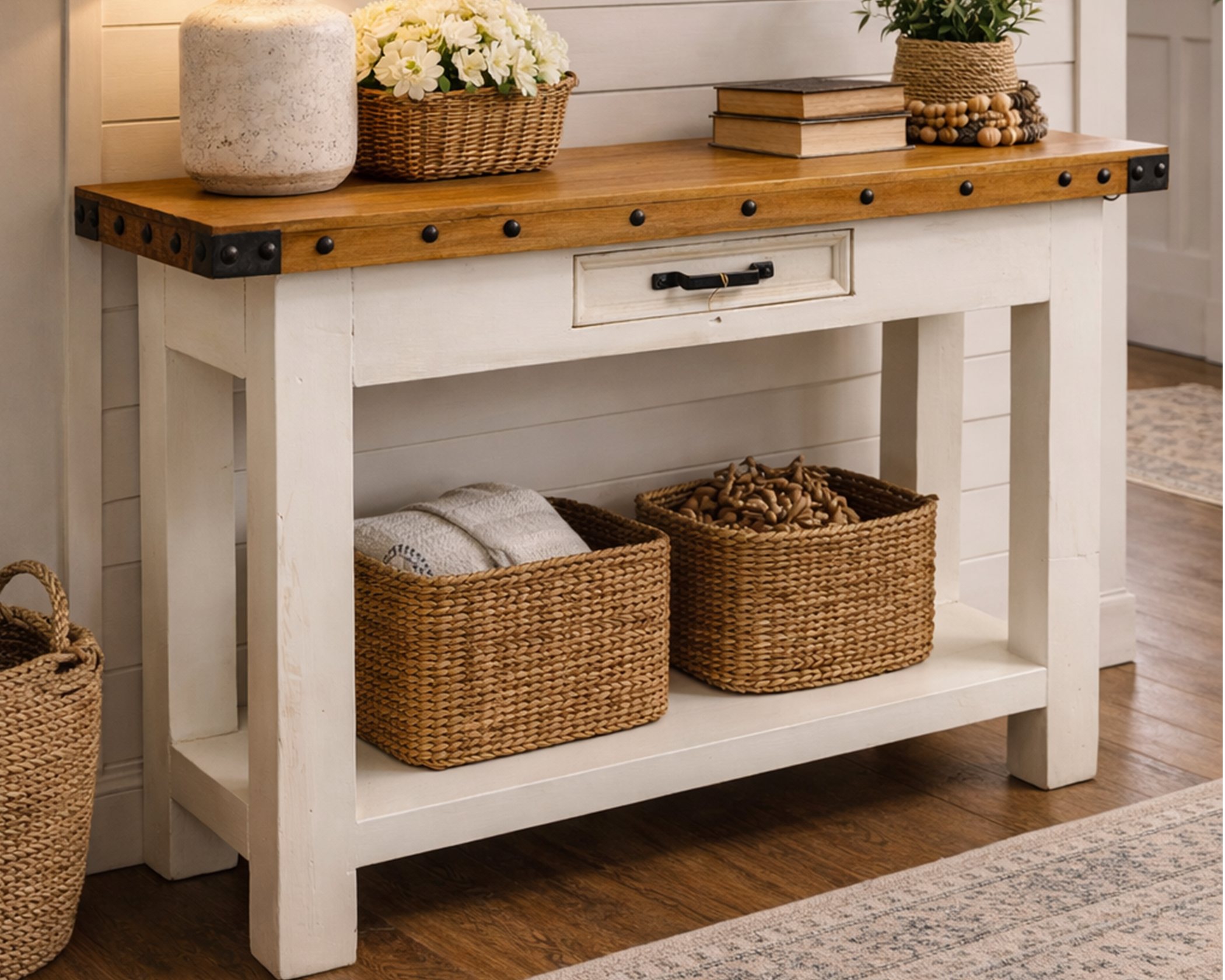 (image for) Alonso White (1 in Stock)