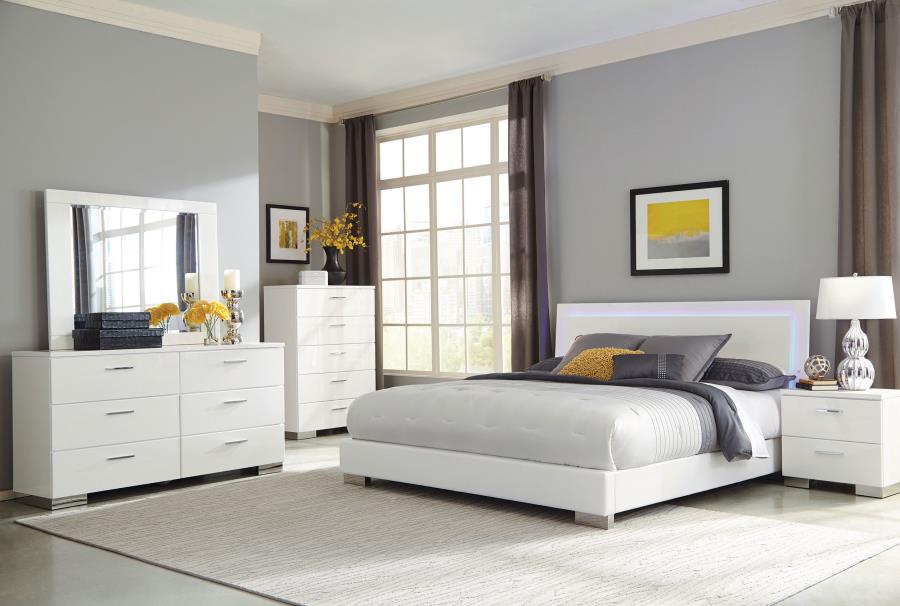 Felicity 5-piece Eastern King Bedroom Set White High Gloss (image for) Felicity 5-piece Eastern King Bedroom Set White High Gloss