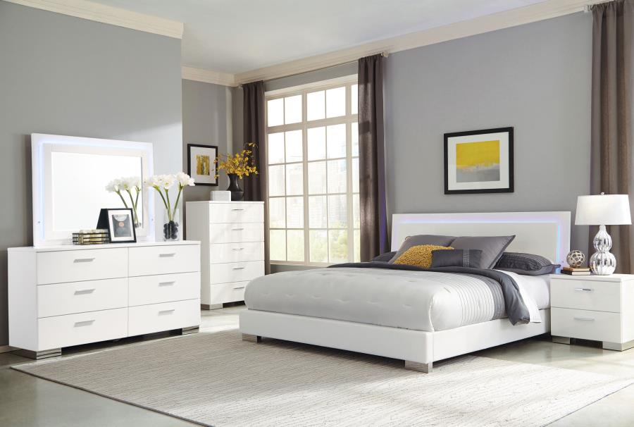 Felicity 5-piece Eastern King Bedroom Set White High Gloss (image for) Felicity 5-piece Eastern King Bedroom Set White High Gloss