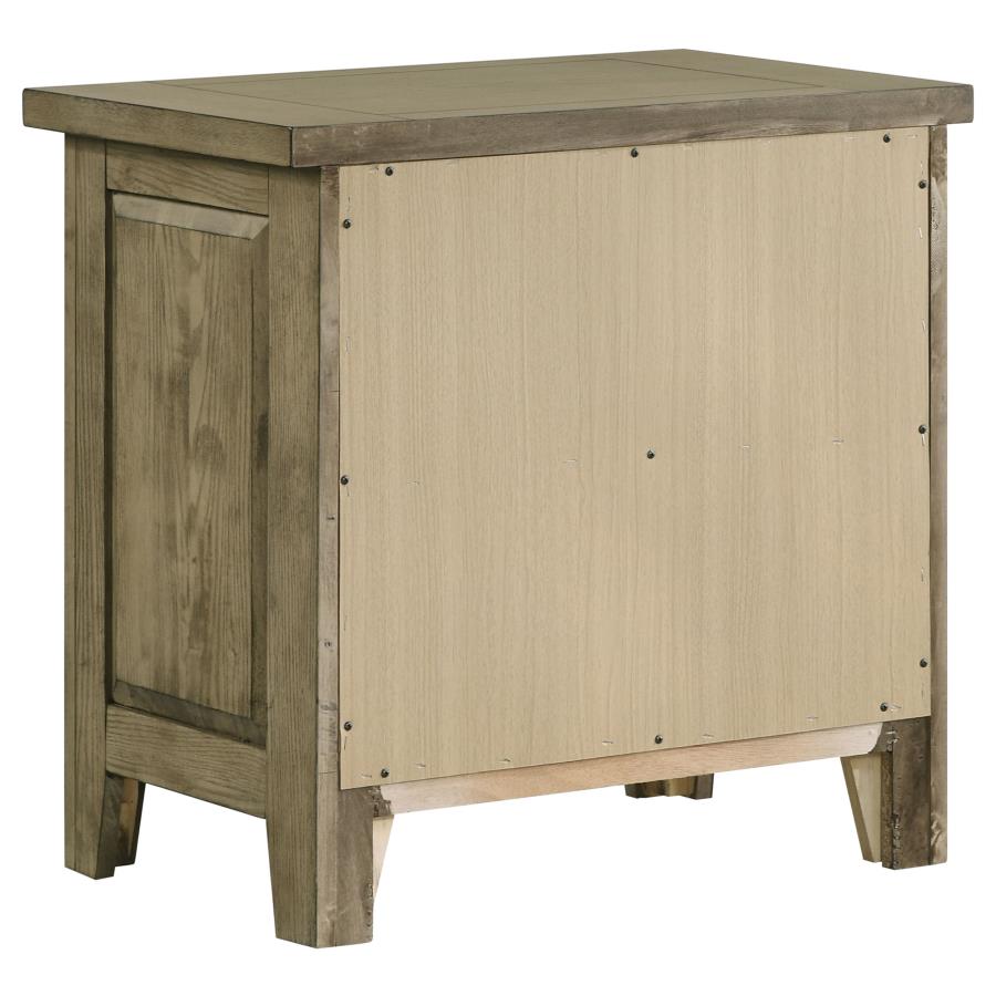 Hazlewood 4-piece Eastern King Bedroom Set Vineyard Oak