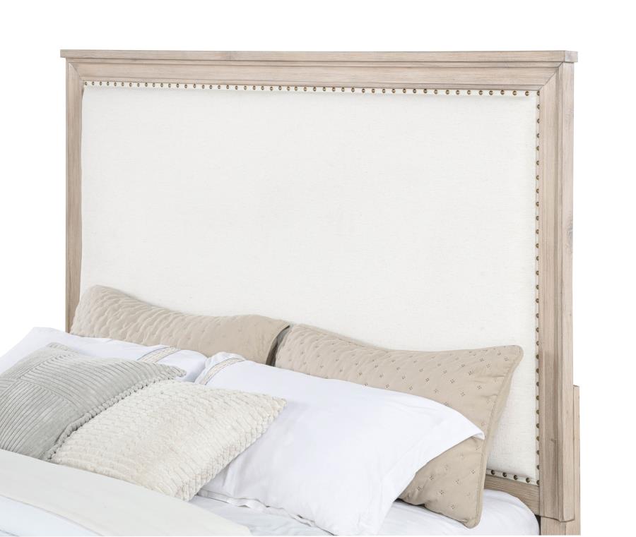 Pembroke 4-piece Queen Bedroom Set Washed Oak