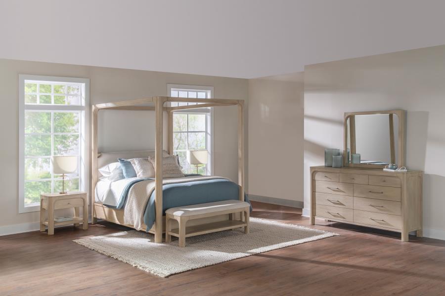 (image for) Solano 4-piece Eastern King Bedroom Set Weathered Mango