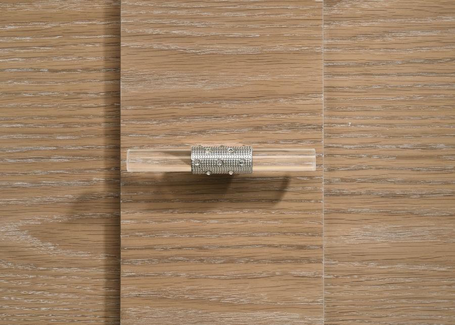 Leanne 5-piece Queen Bedroom Set Light Oak