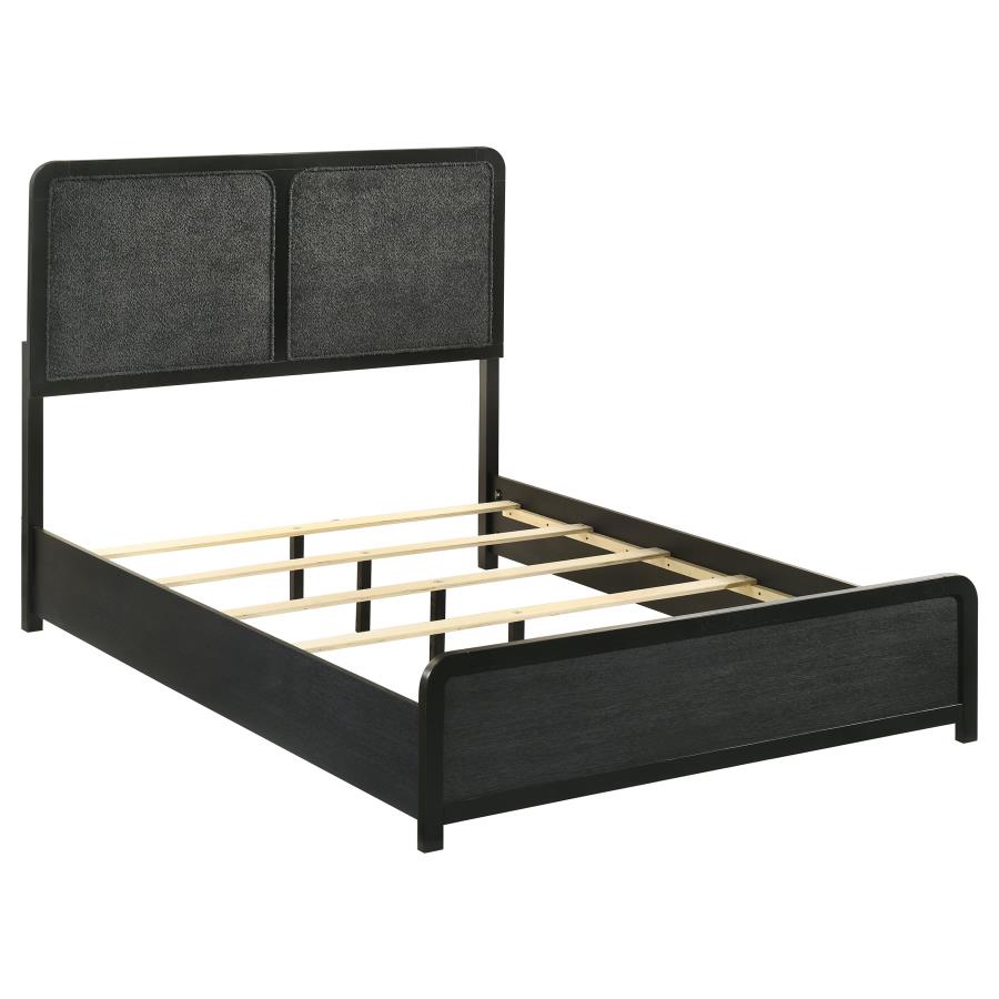 Cavelle 5-piece Full Bedroom Set Black