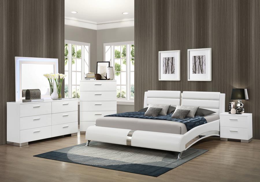Jeremaine 5-piece California King Bedroom Set White (image for) Jeremaine 5-piece California King Bedroom Set White
